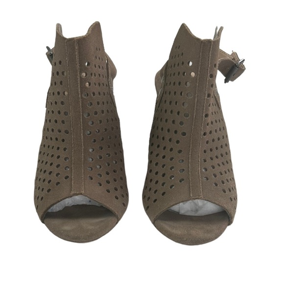 Sole Society Rena Peep Toe Slingback Beige Bootie 6 Perforated Block Heel Shoes - Picture 9 of 9